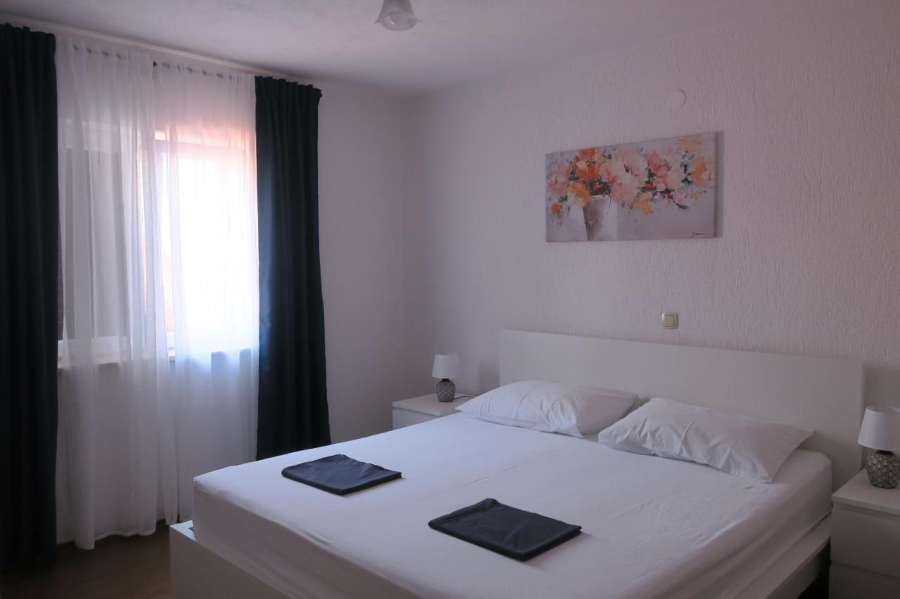 Mesic Apartment Сень Экстерьер фото